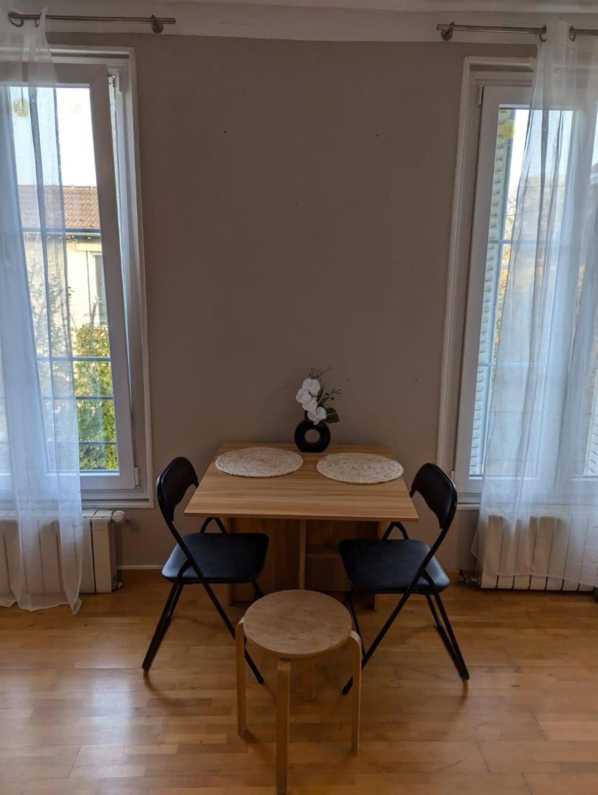 Appartement Avec Jardin Βερσαλλίες Εξωτερικό φωτογραφία